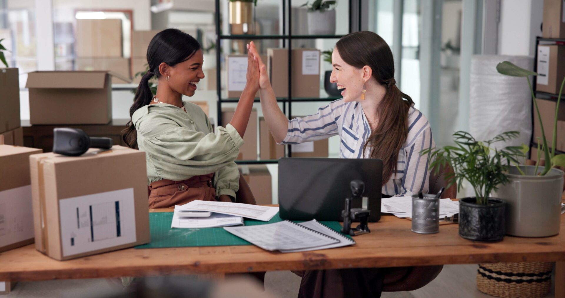 Box High Five And Laptop For Supply Chain With Wo 2025 04 06 11 40 05 Utc